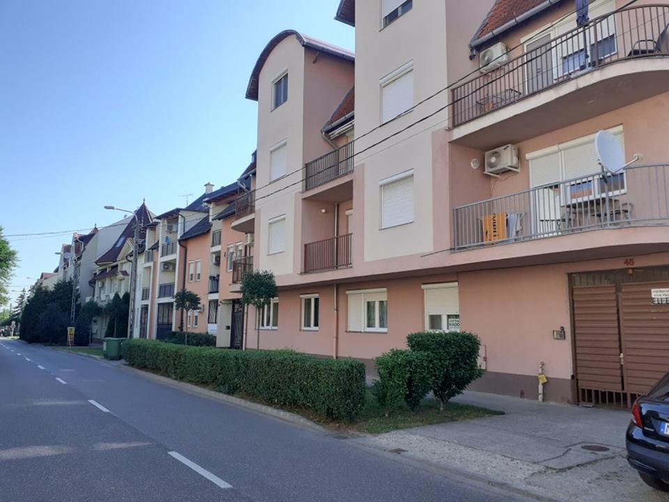 Tukan Apartman Hajdúszoboszló Extérieur photo